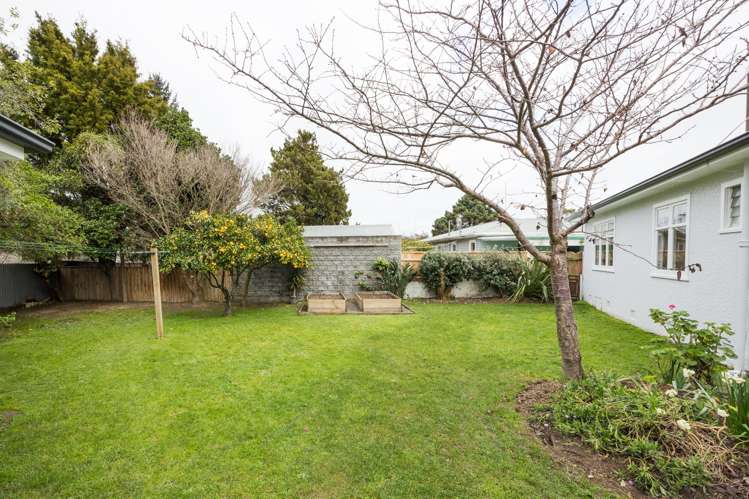 11 Churchill Avenue Feilding_10