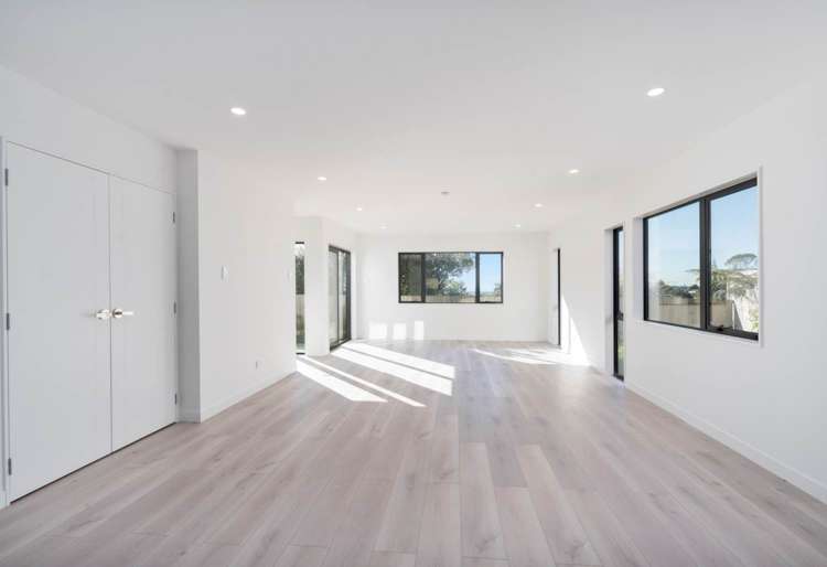 141F Glengarry Road Glen Eden_4