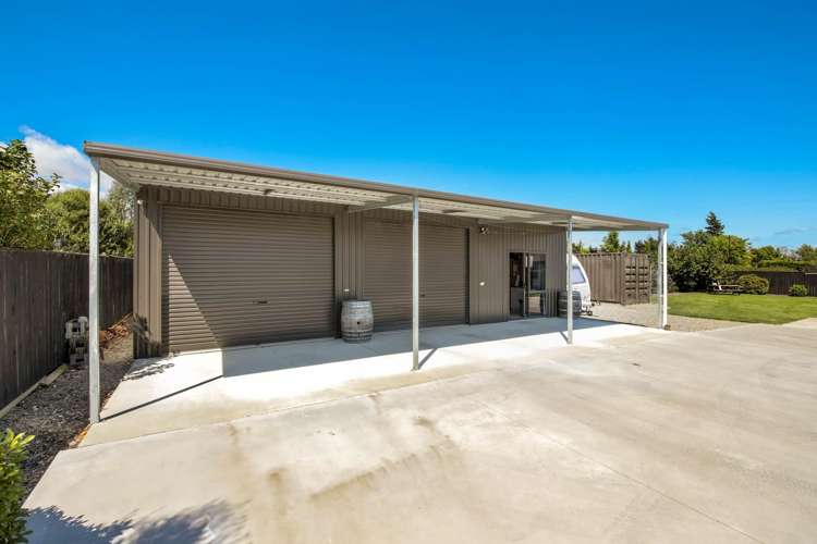 33 Birchwood Avenue Burleigh_23