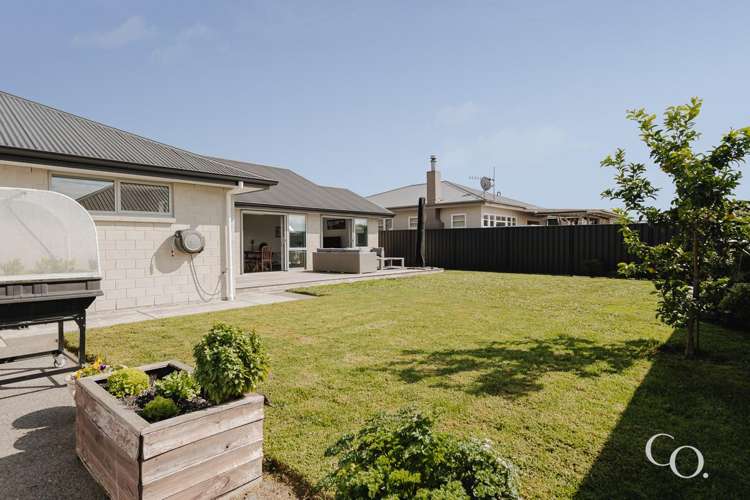 36 Arbuckle Road Frimley_21