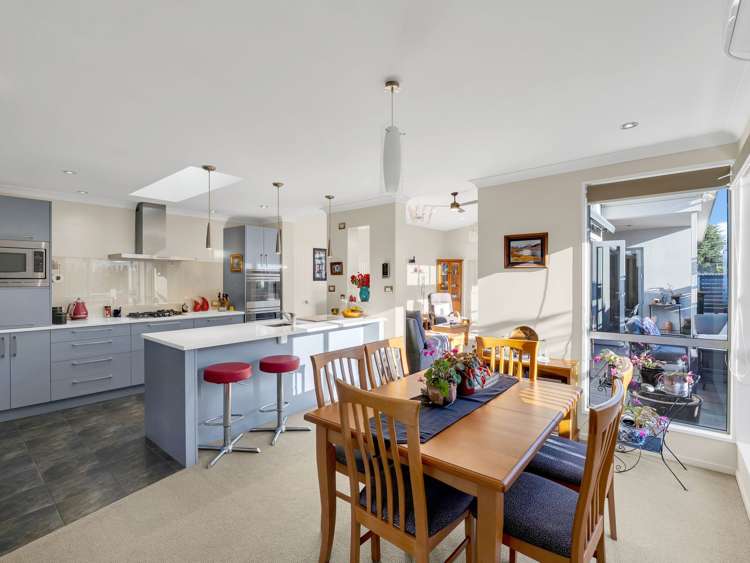 38 Middle Road_5