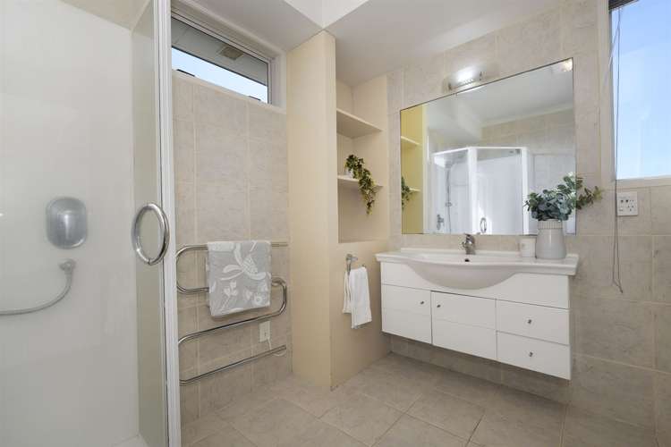 10 Hazel Terrace Otumoetai_12