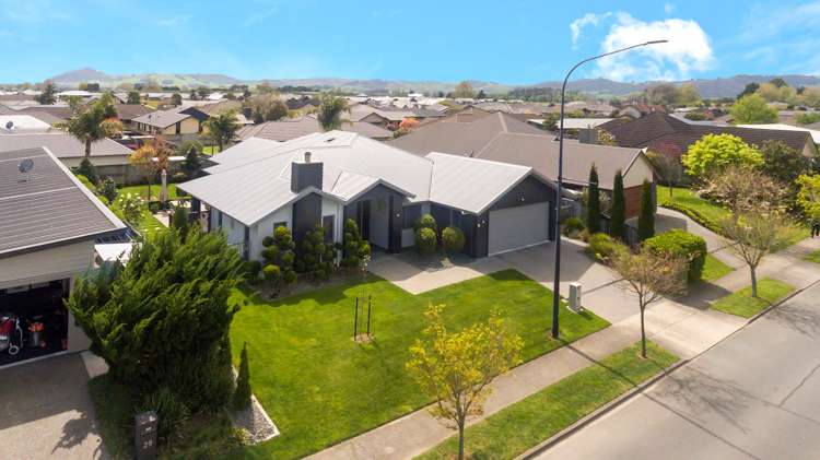 27 Norfolk Drive Cambridge_21