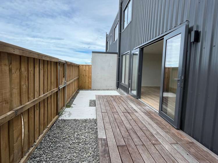 10/1 Lake Bryndwr Lane Burnside_10