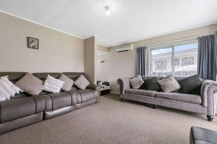 32 Larissa Avenue Henderson_12