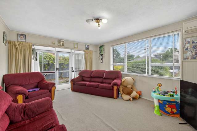 1/13 Brittan Street Linwood_3