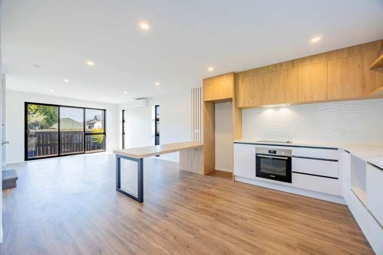 7/21 Peachgrove Road Te Atatu Peninsula_5