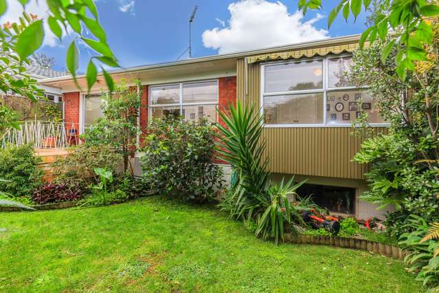 2/33 Tawhiri Road One Tree Hill_2