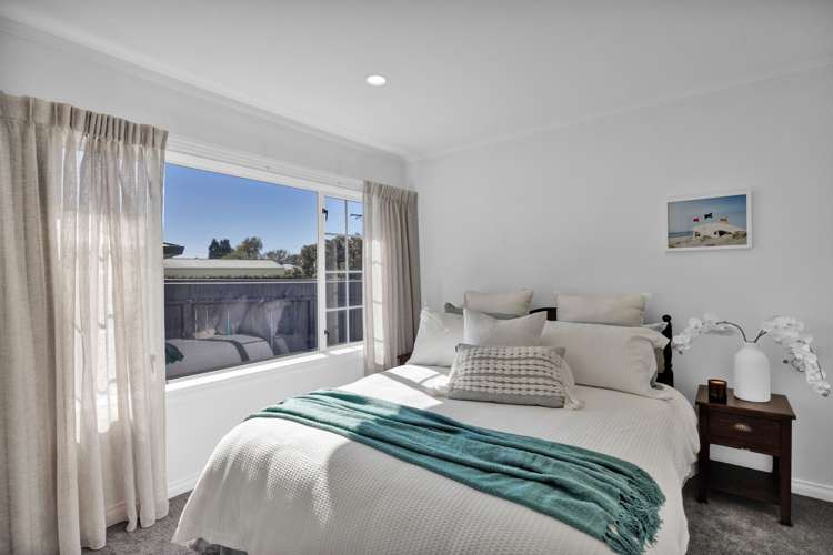 1c Waiwera Place Merrilands_18