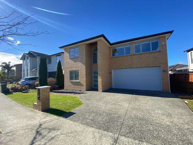 Exceptional 6-Bedroom Family Home Opposite Ormiston Primary School, Flat Bush
