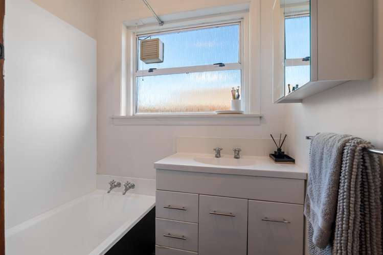 1/66 Bamford Street Woolston_14