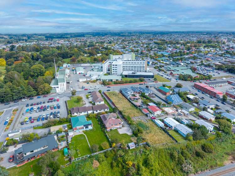 72A High Street Kensington_30