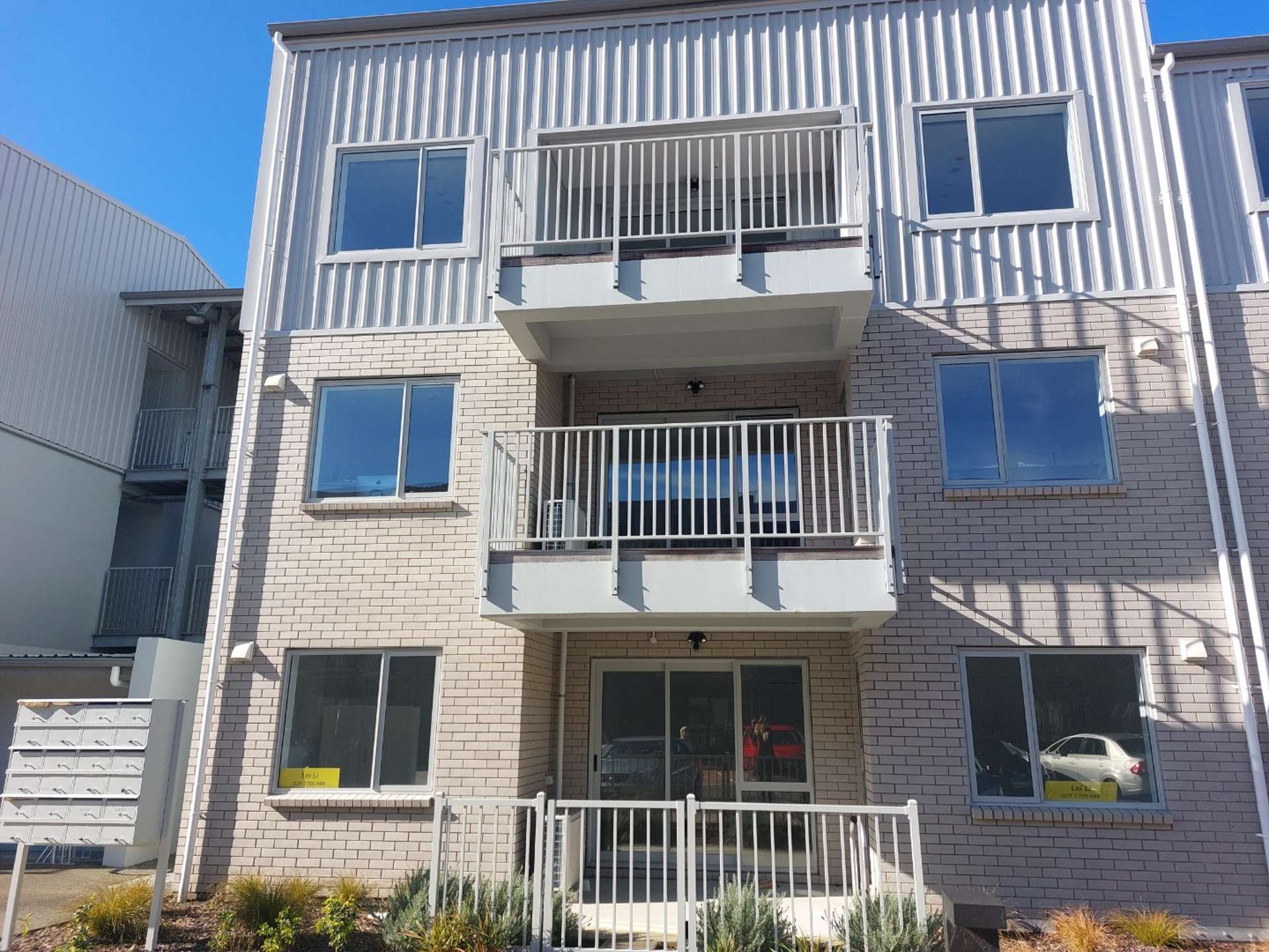 208 Eileen Newey Place 11401_0