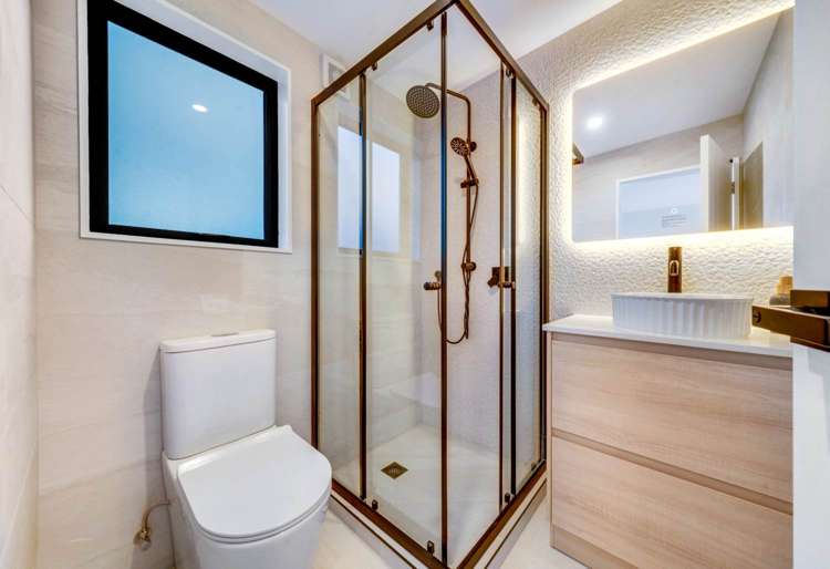 2/69 Walworth Avenue Pakuranga Heights_8