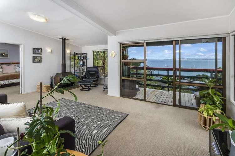 81 Rosecamp Road Beach Haven_21