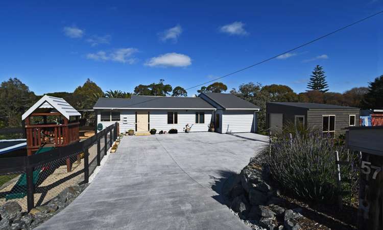 57 Hauraki Road Leigh_10