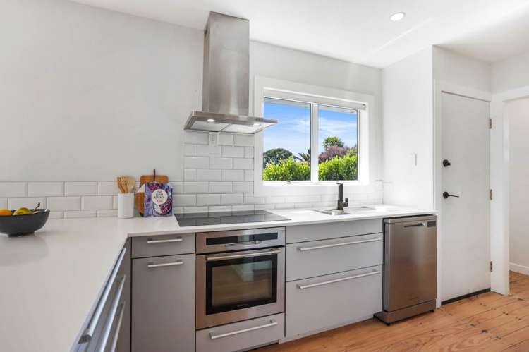 51 Waipani Road Te Atatu Peninsula_3