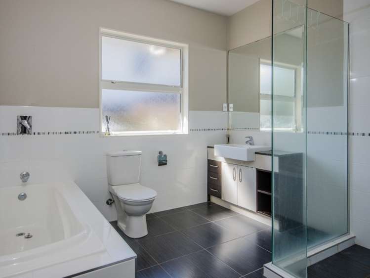 5 Miromiro Street Greenhithe_13