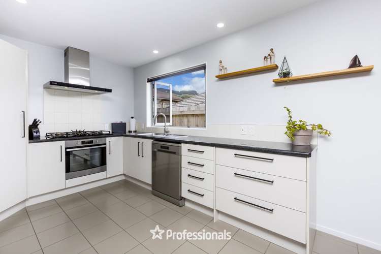 16 Mcewen Crescent Riverstone Terraces_6