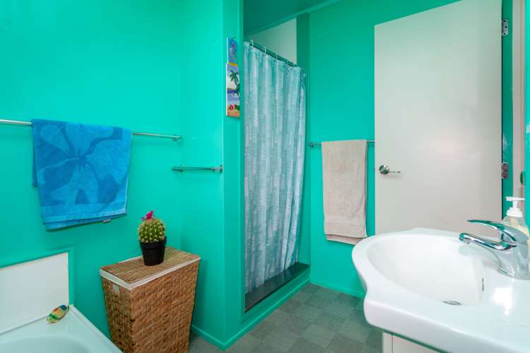 135 Linton Crescent Whangamata_31