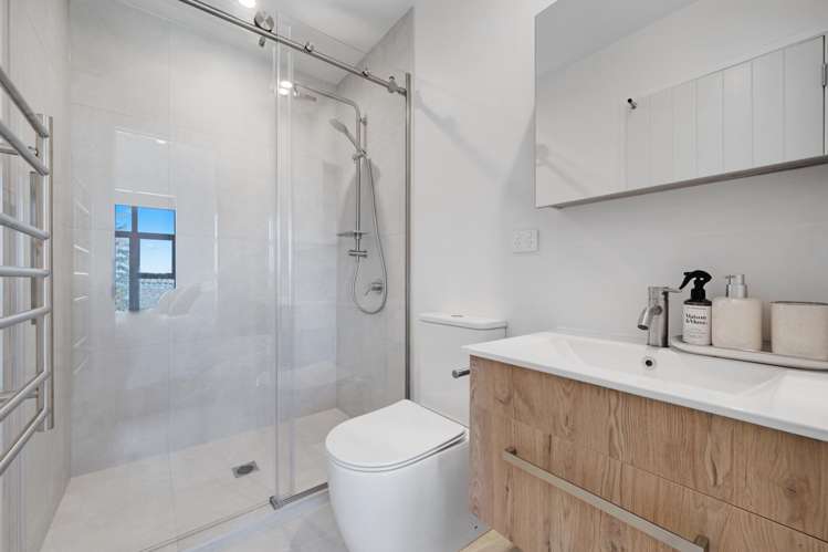 39 Fencible Drive Howick_13