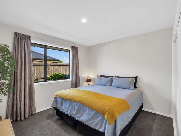 10 Petunia Drive Wigram_16