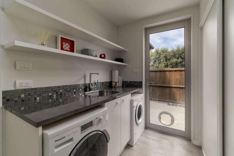 F/97 Englefield Road 2392_13