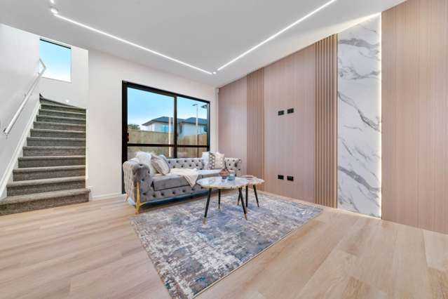Modern Home in Prestigious Golden Circle