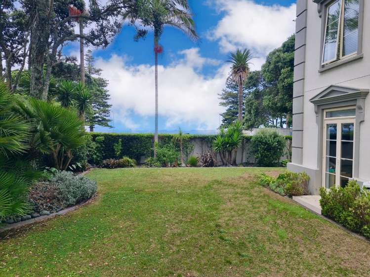 GB/8 Sidmouth Street 1616_17