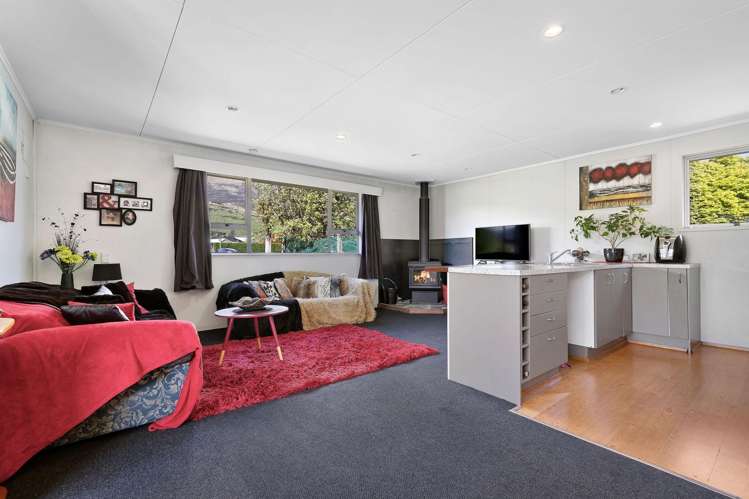 5 Argyle Street Glenorchy_8