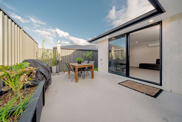 3 Raynor Crescent Pyes Pa_6