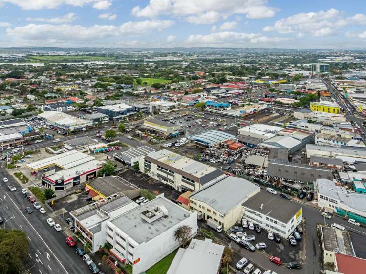 12-16 Gordon Road Otahuhu_16