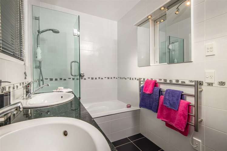 102 Ravenwood Drive Forrest Hill_4