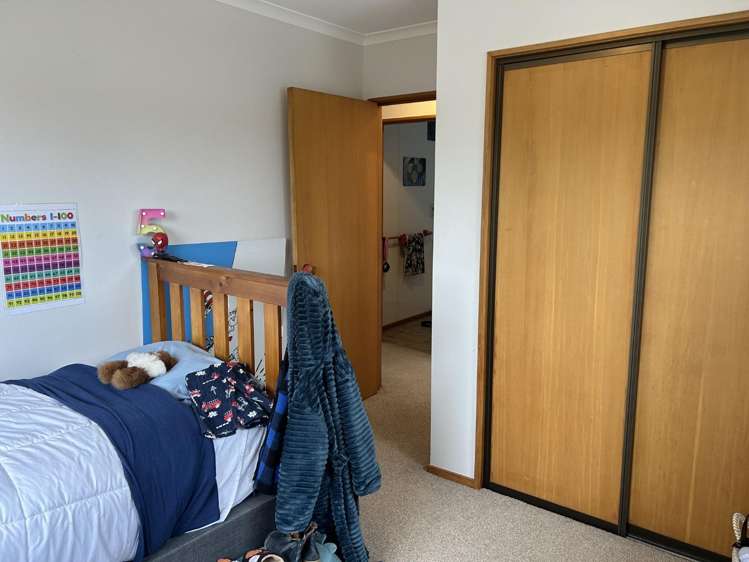 66 Iwa Street 11192_8