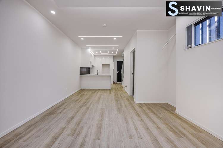 84 Kirkbride Road Mangere_14