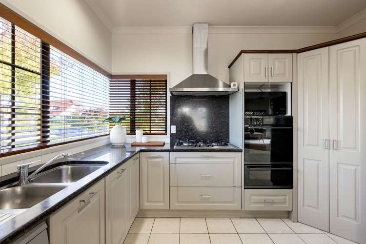 2 Keswick Crescent Huntington_6