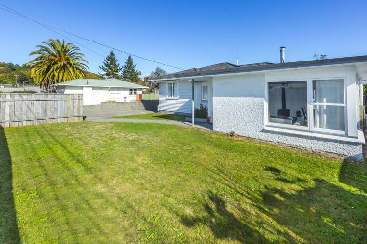 21 Totara Park Road Clouston Park_2