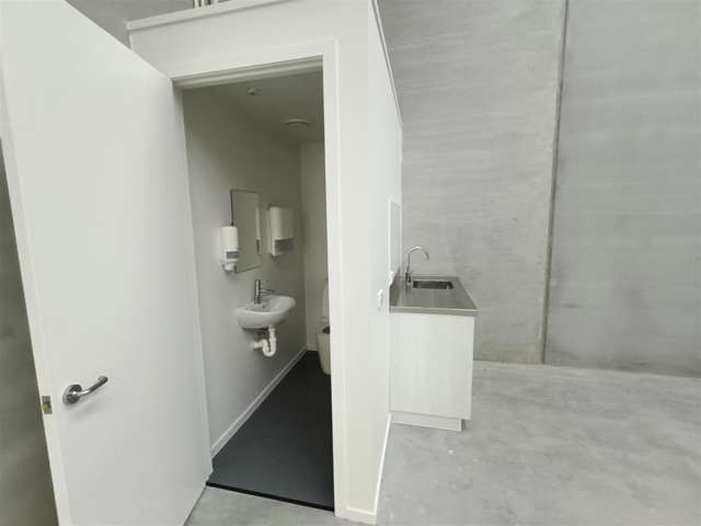 Unit 7, 15 Earthmover Crescent Burbush_4