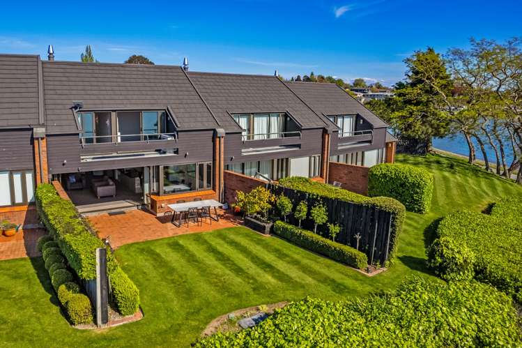 3/287 Lake Terrace Two Mile Bay_10