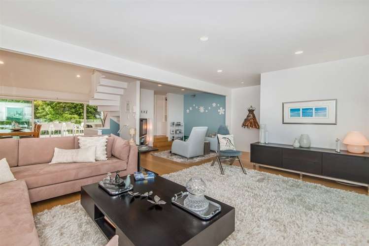 2/70 Raleigh Road Northcote_5