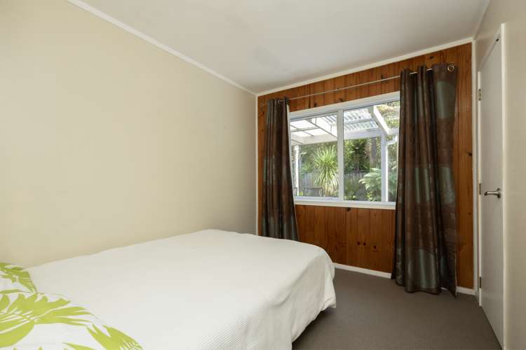 8 Ngaio Road Titirangi_6