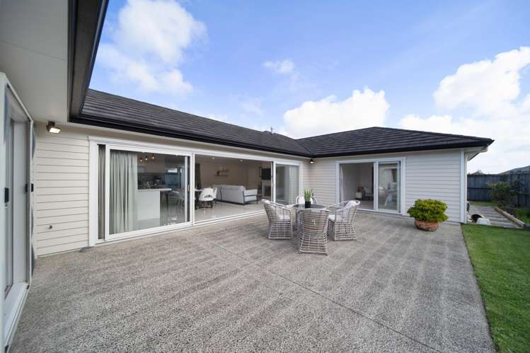 8 Canini Grove Karaka_29