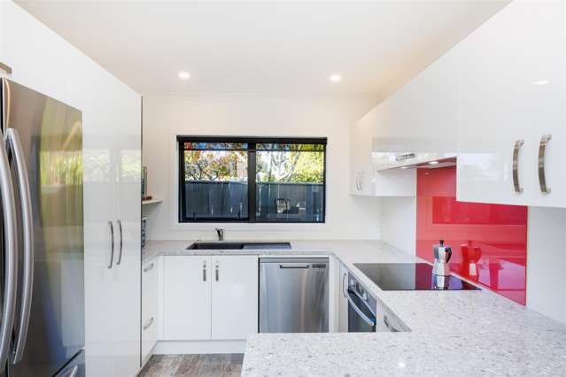 TEAM LEWIS - APARTMENT-STYLE LIVING