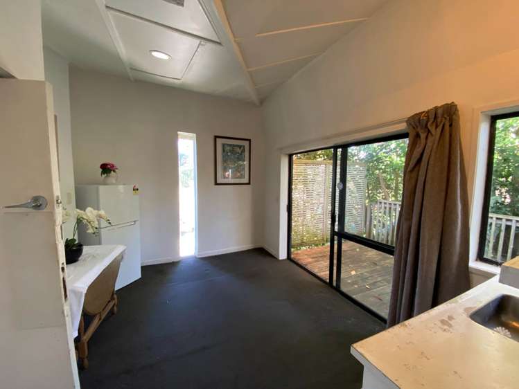 Flat D 20 Croydon Road New Lynn_1