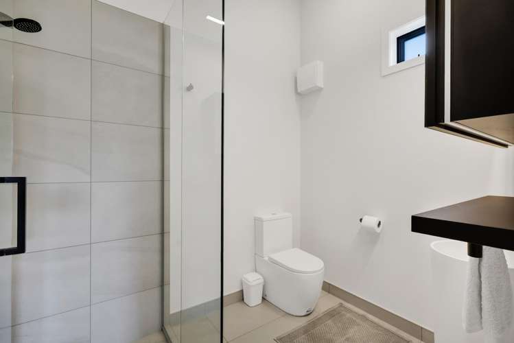 12A Baring Terrace Strandon_24