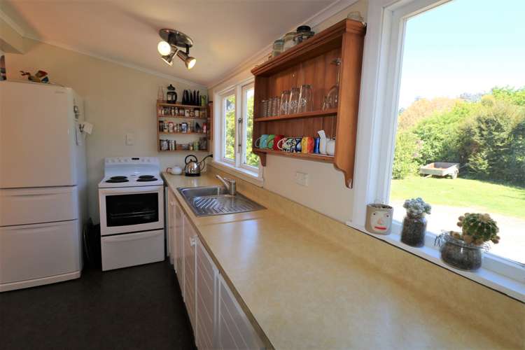 57 Connollys Line Carterton_16