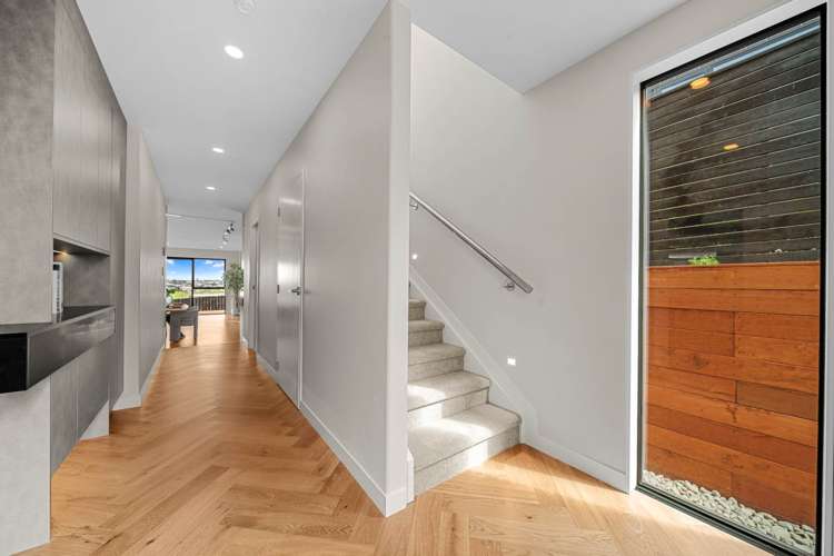 5 Pakirikiri Street Long Bay_12