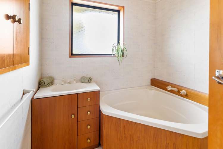 35 Lindsay Street Marchwiel_12