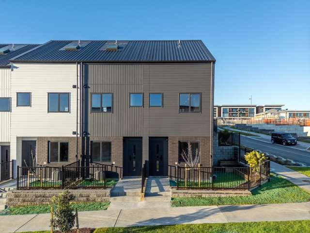 4/4 Firebrick Way Hobsonville