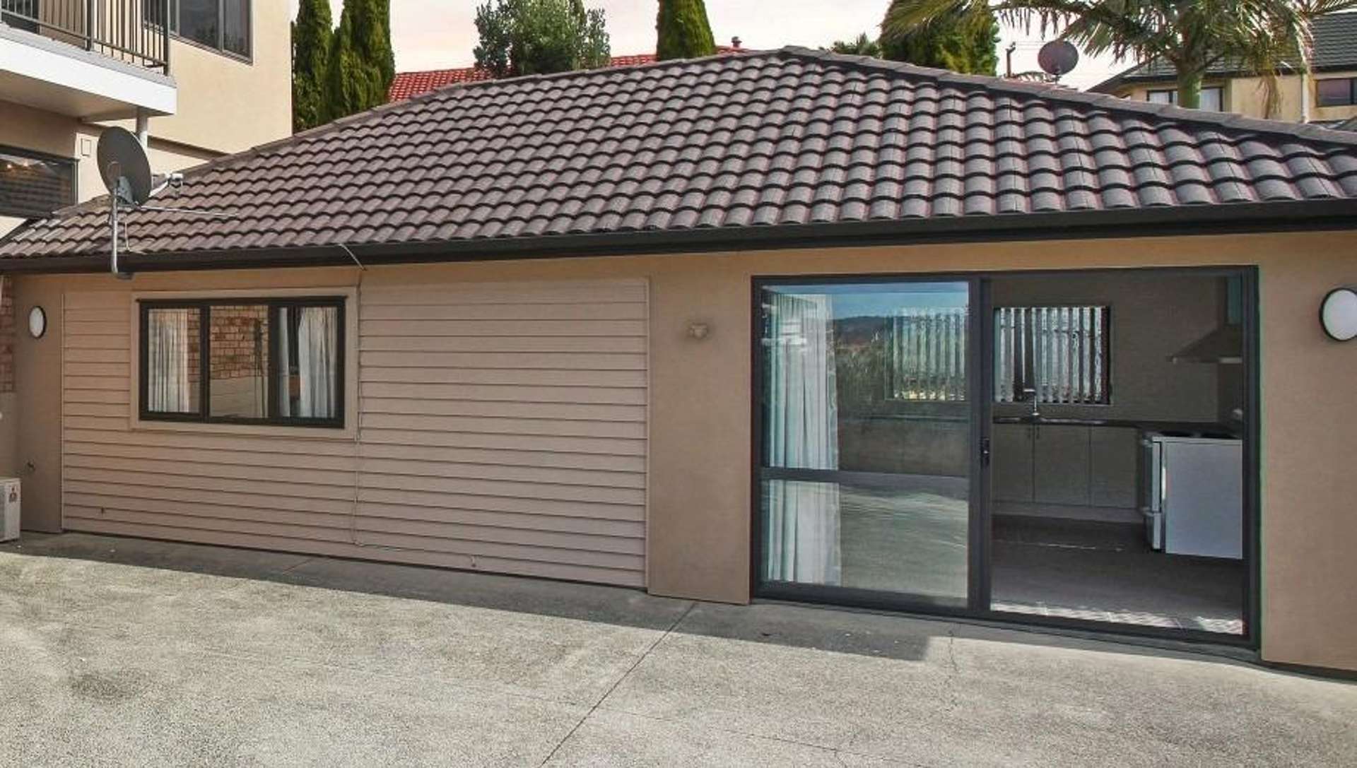 A/37 Tirohunga Drive Henderson_0